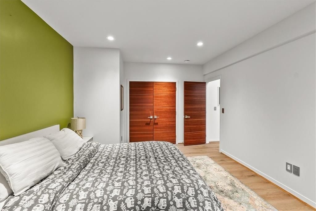 4706 W 65th Terrace — photo 49