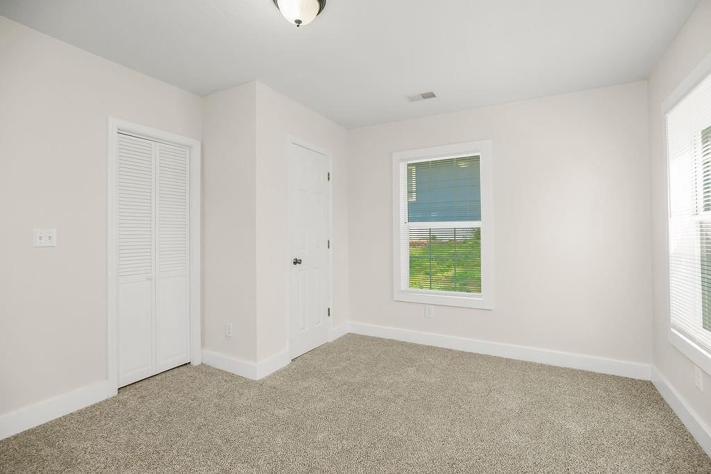 208 N Independence Street — photo 12