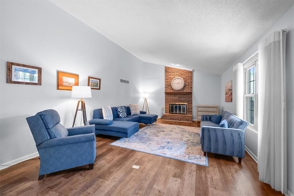 9698 Oakshire Street — photo 11