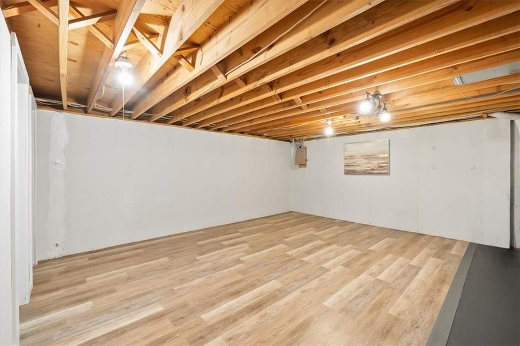 9698 Oakshire Street — photo 21