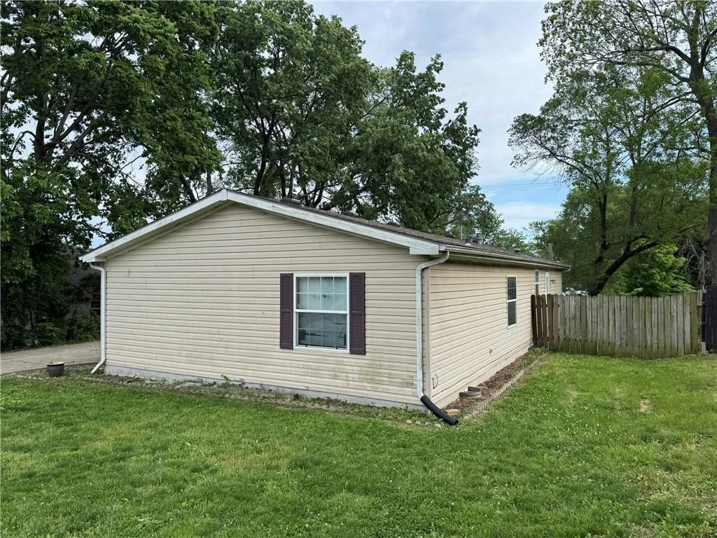 307 E Agnes Street — photo 2