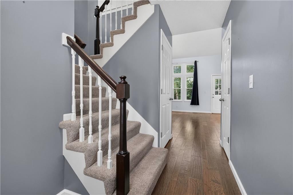 7418 W 152nd Street — photo 5