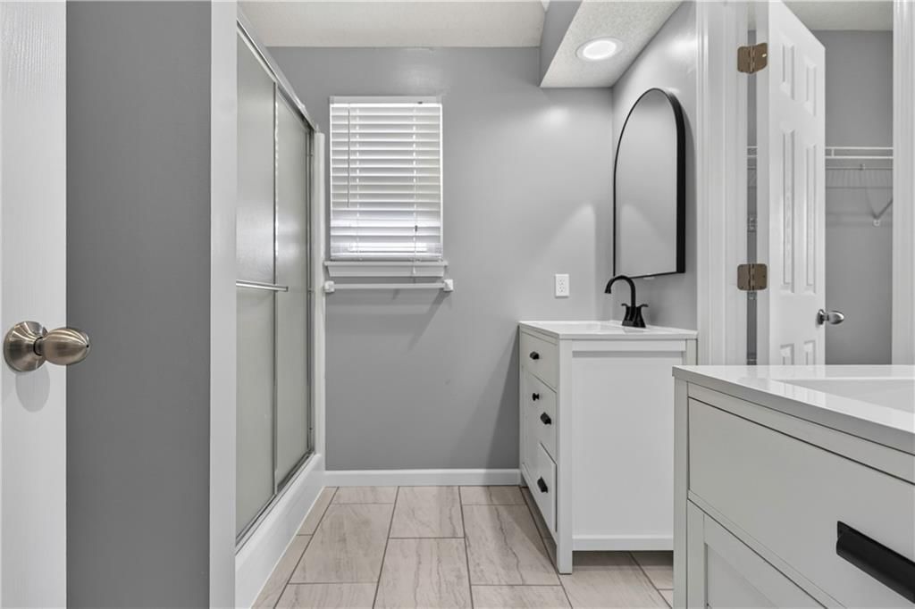 7418 W 152nd Street — photo 18