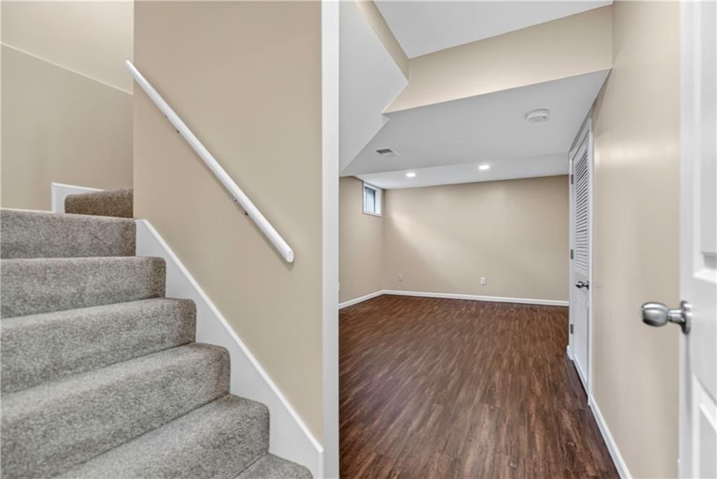7418 W 152nd Street — photo 26