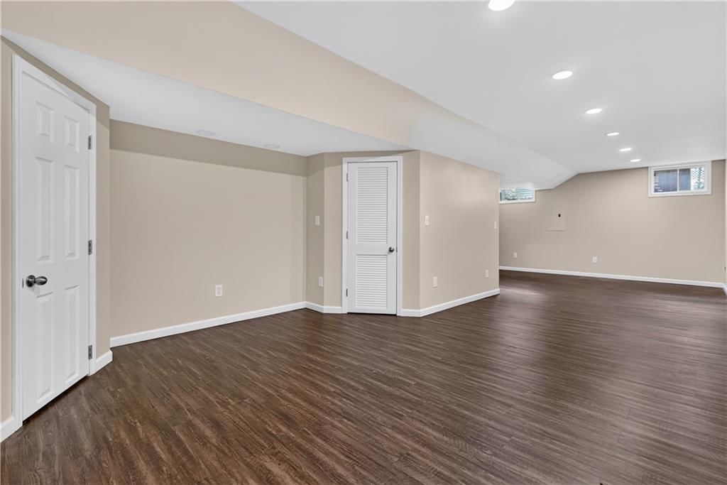 7418 W 152nd Street — photo 29