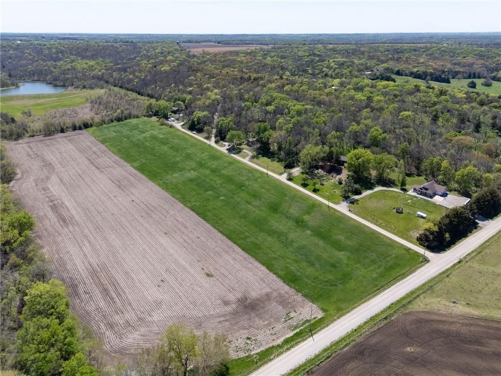 10.66 Acres M/L N 800 Road — photo 3