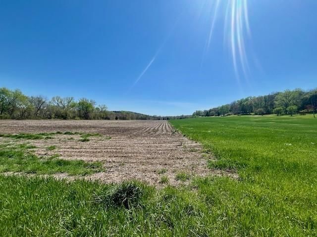 10.66 Acres M/L N 800 Road — photo 10