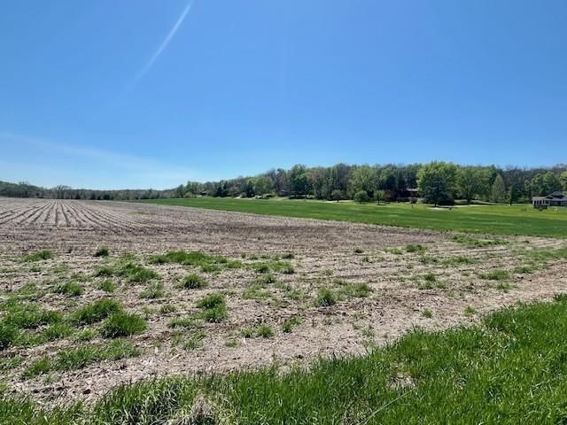10.66 Acres M/L N 800 Road — photo 11