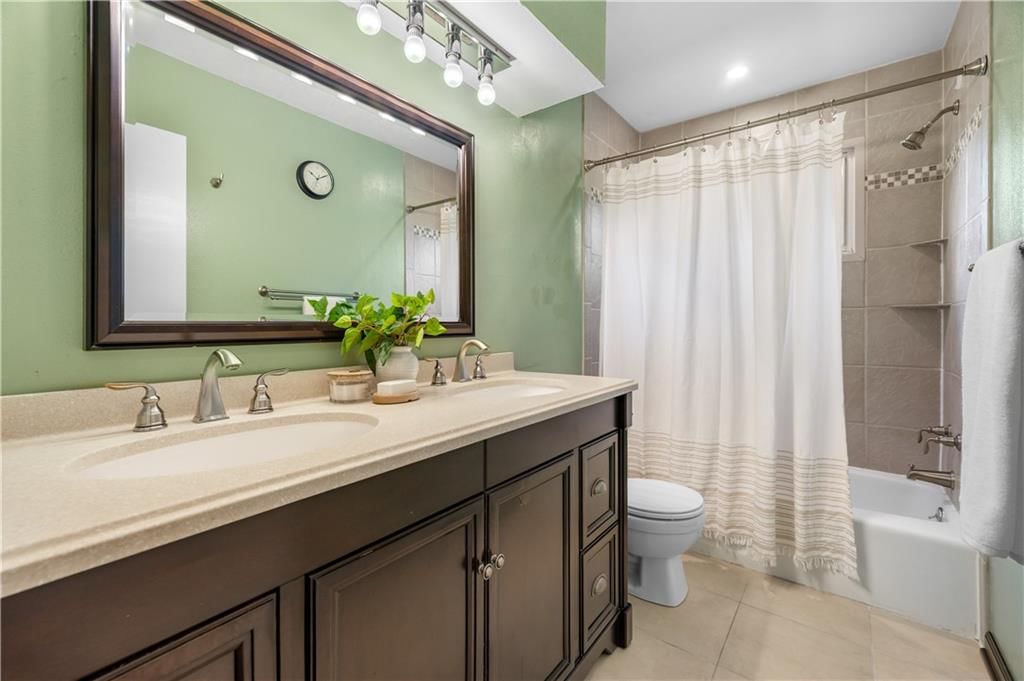 8925 Gillette Street — photo 10