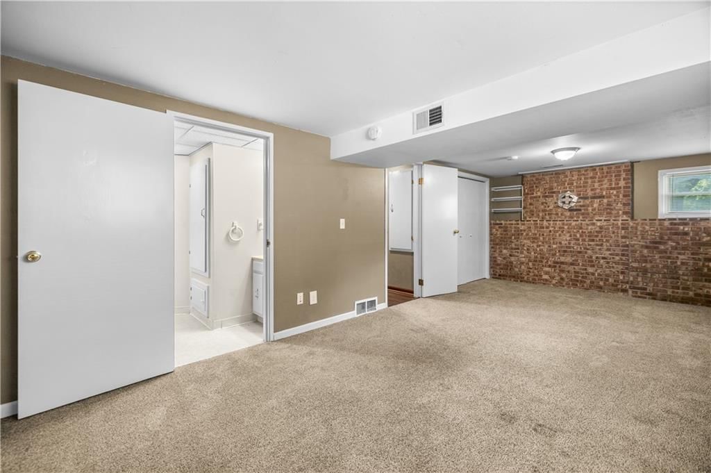 8925 Gillette Street — photo 15