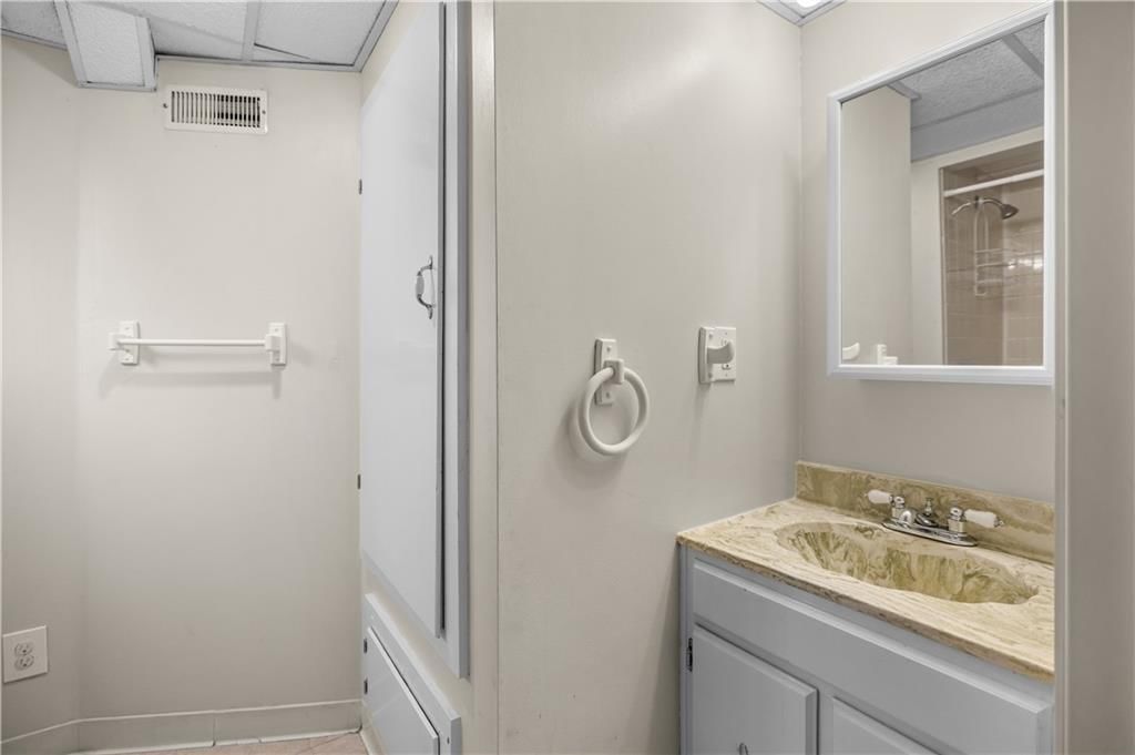 8925 Gillette Street — photo 16
