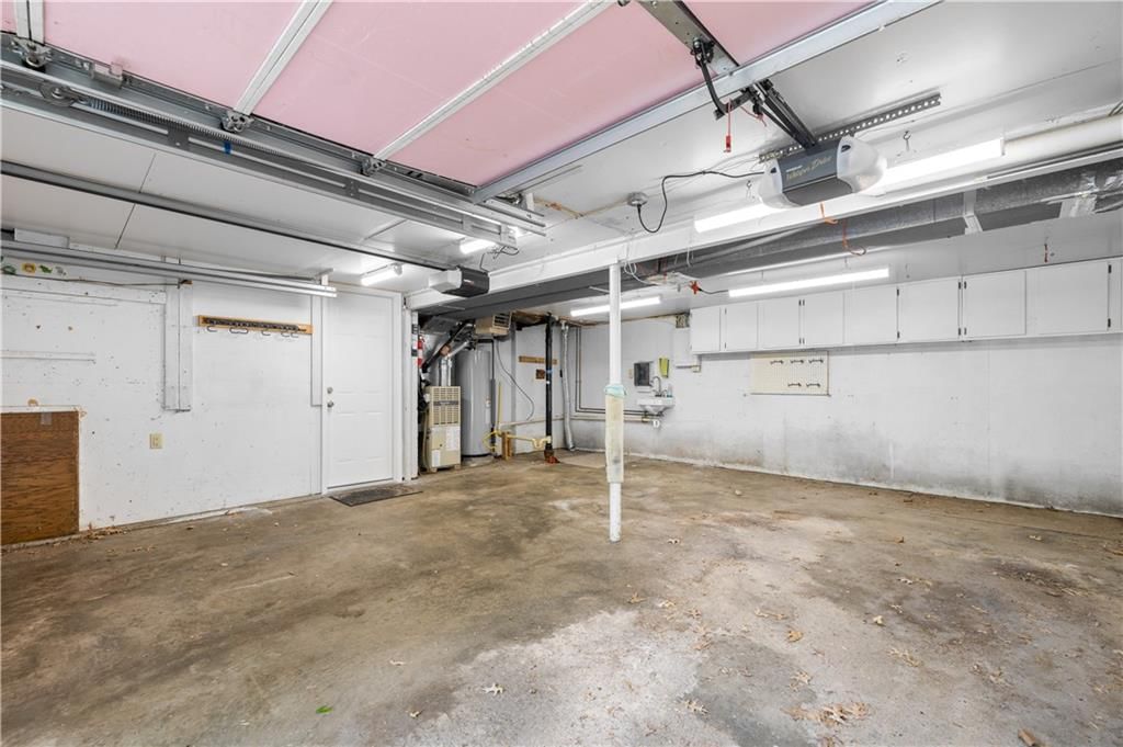 8925 Gillette Street — photo 18