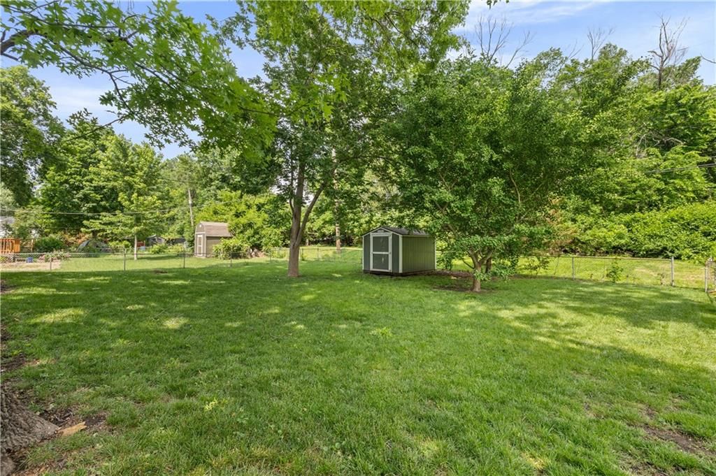 8925 Gillette Street — photo 19