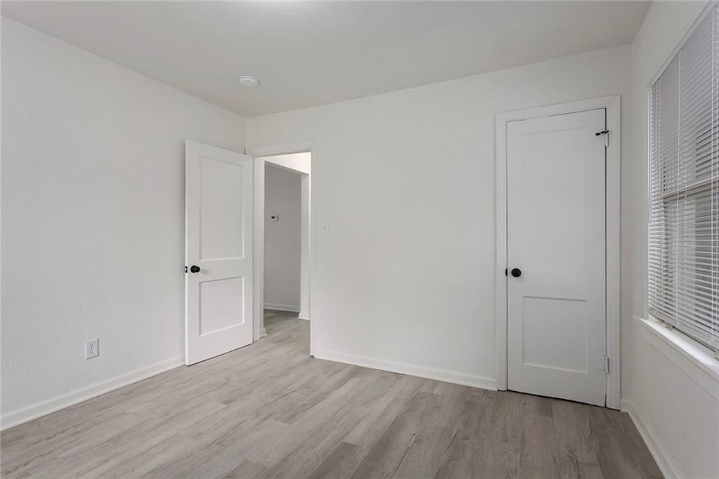 2543 Lister Avenue — photo 11