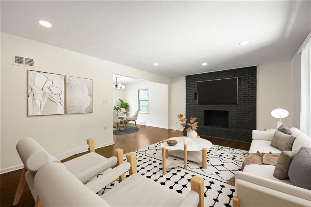 6711 N Broadway Street — photo 7