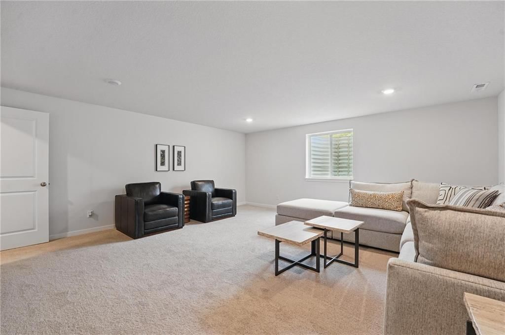 2211 Crestview Place — photo 16