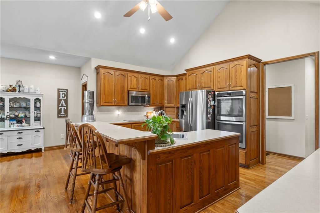 19704 Red Oak Boulevard — photo 16