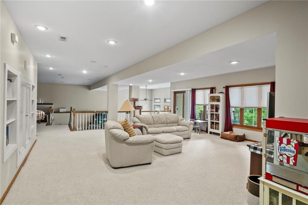 19704 Red Oak Boulevard — photo 33