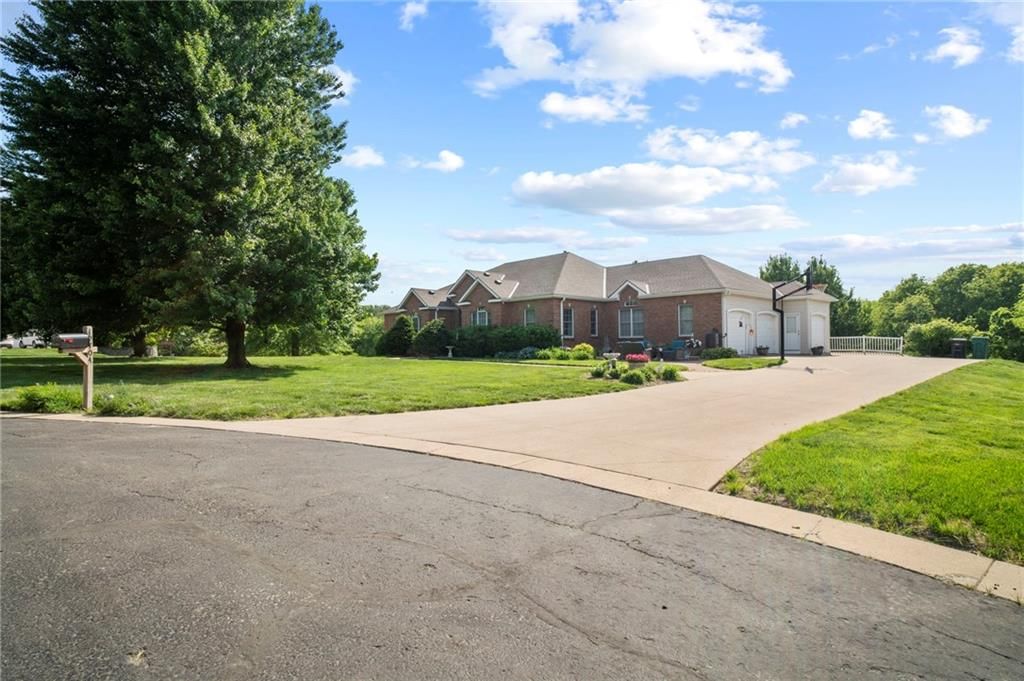19704 Red Oak Boulevard — photo 48