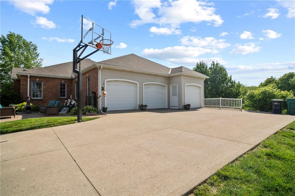 19704 Red Oak Boulevard — photo 51