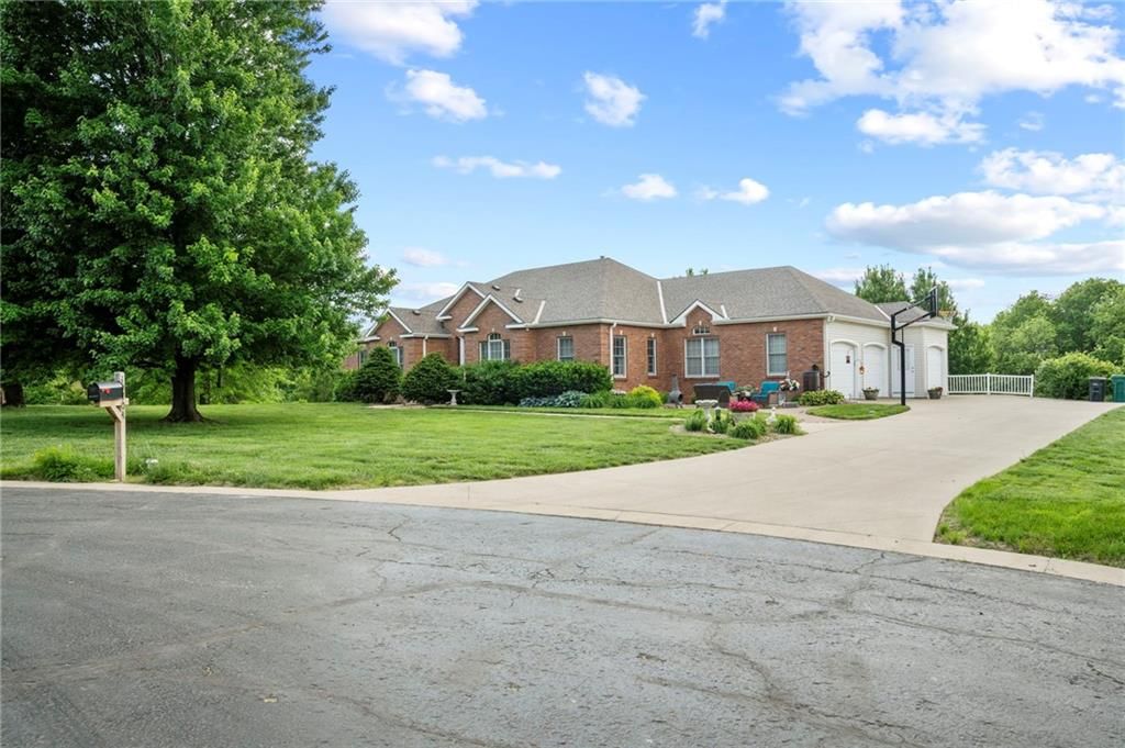 19704 Red Oak Boulevard — photo 53