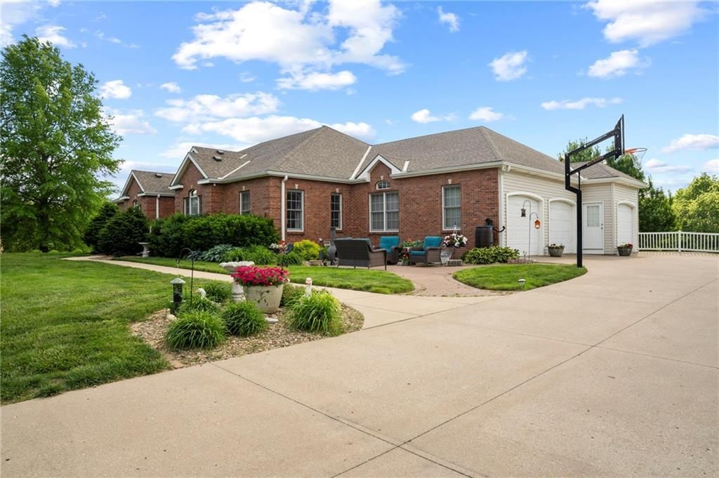 19704 Red Oak Boulevard — photo 58