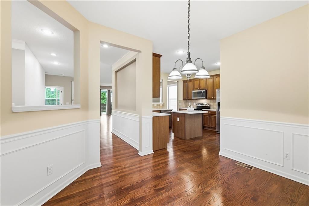 23735 W 87TH Terrace — photo 4