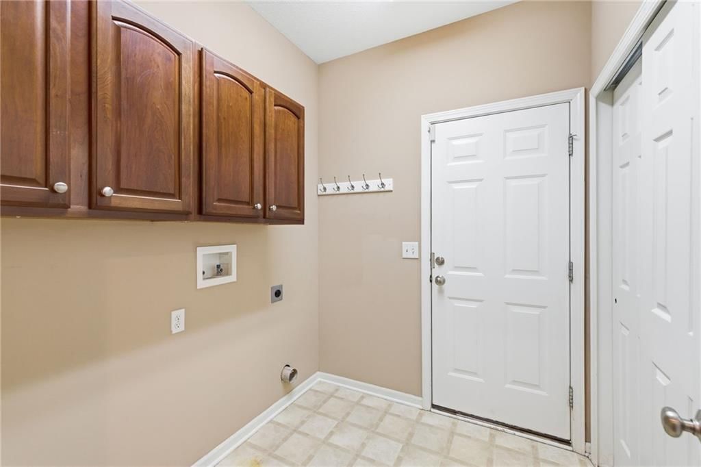 23735 W 87TH Terrace — photo 10