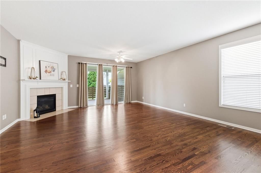 23735 W 87TH Terrace — photo 14