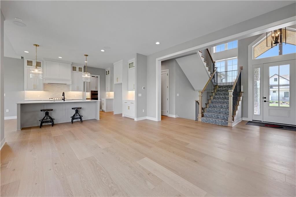 17305 Earnshaw Street — photo 9