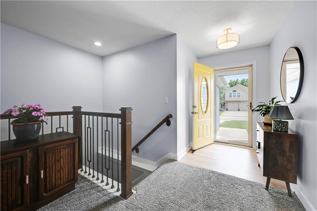 804 Spruce Drive — photo 3