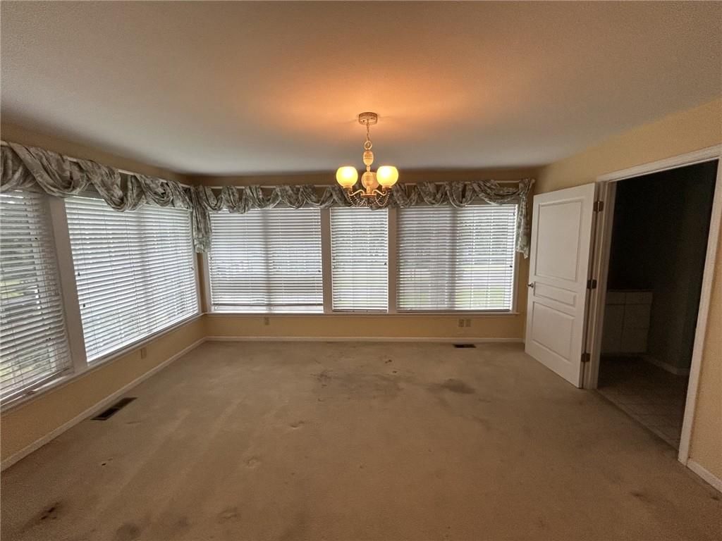 912 Briarwood Lane — photo 9