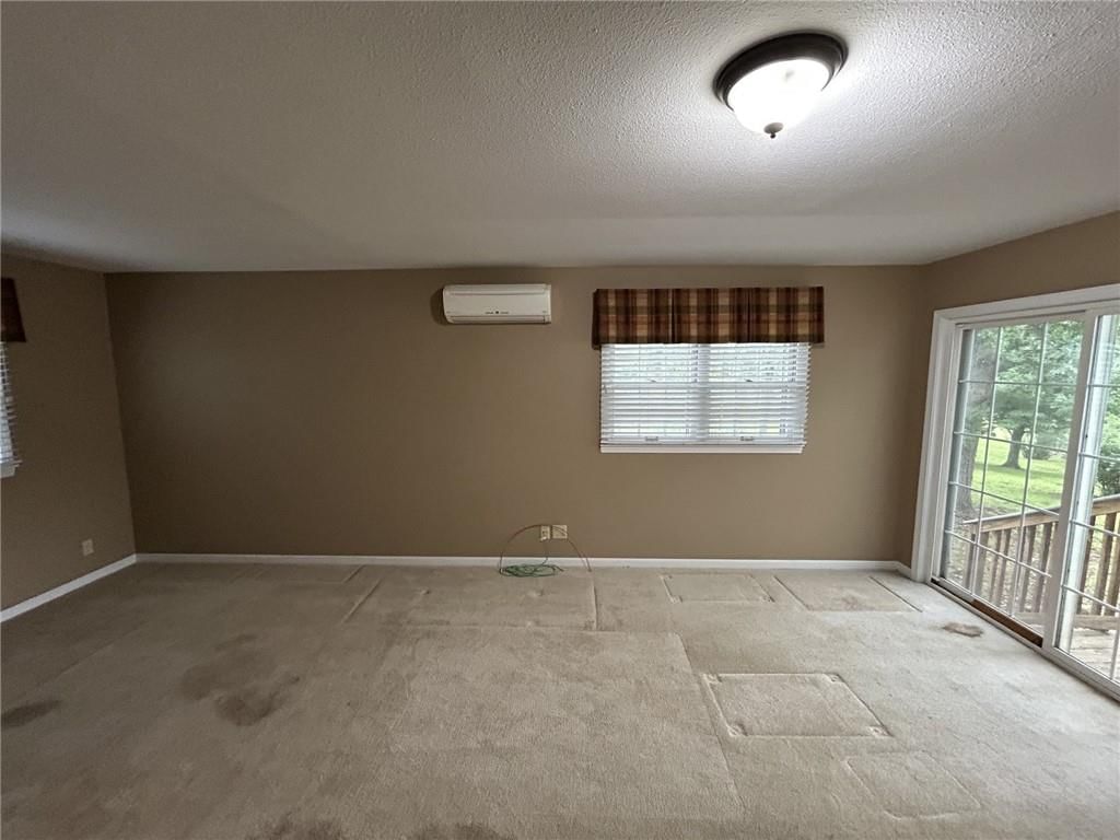 912 Briarwood Lane — photo 15
