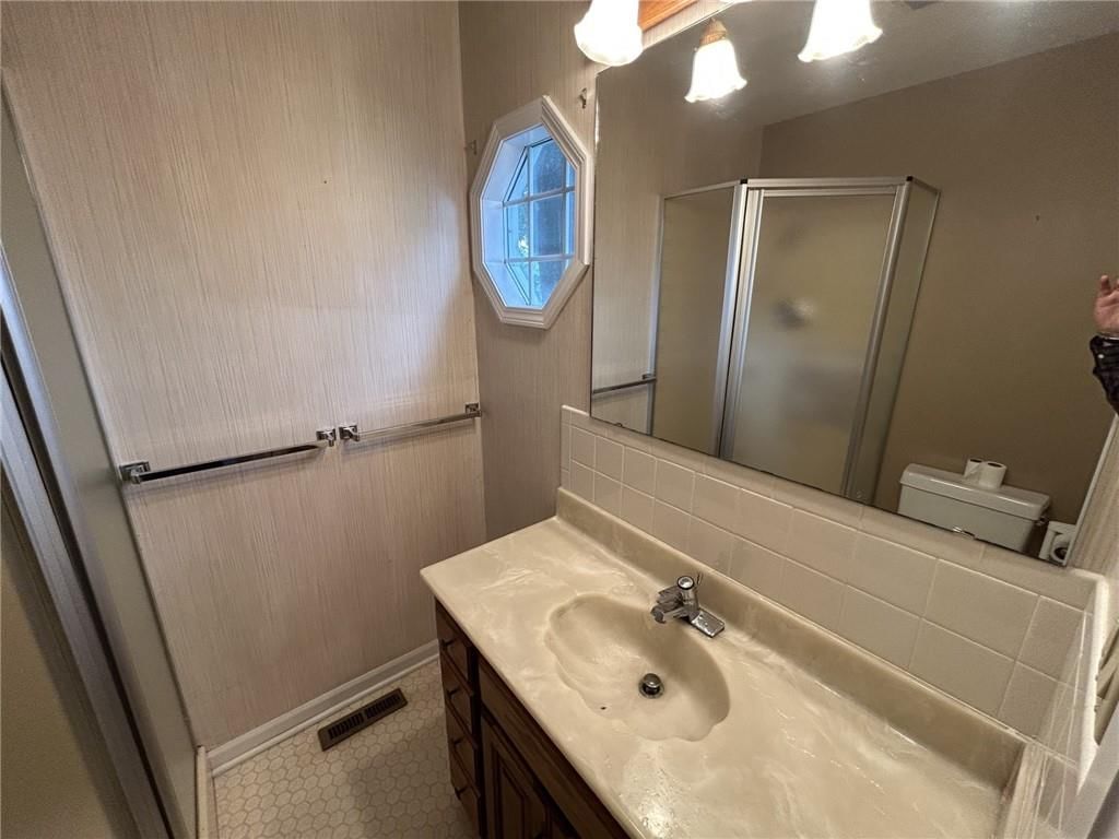 912 Briarwood Lane — photo 16