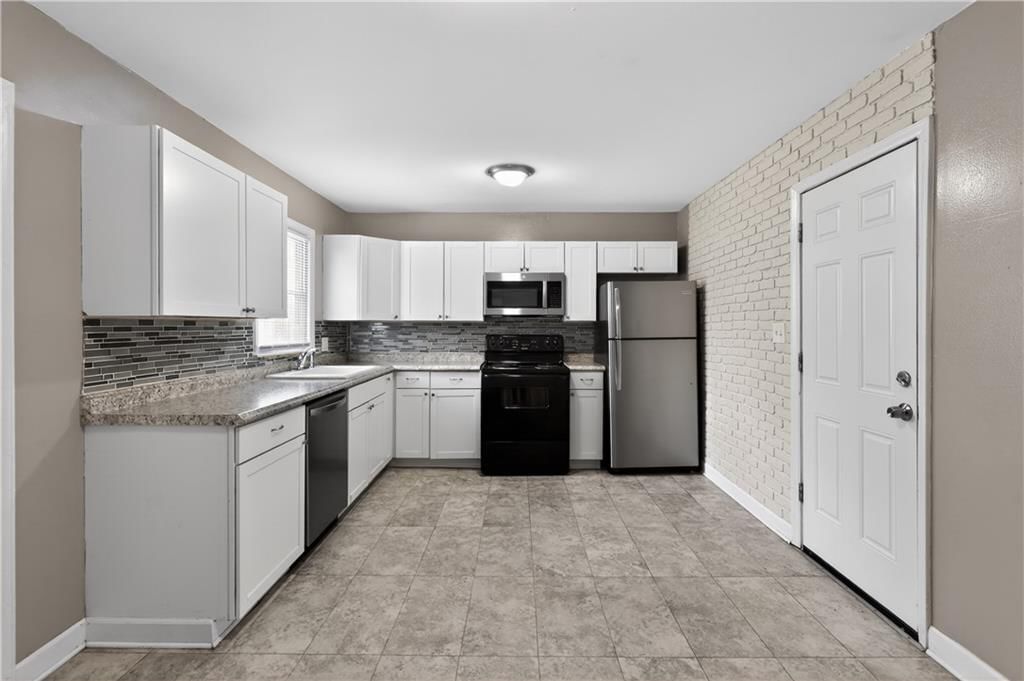 6129 Georgia Avenue — photo 21