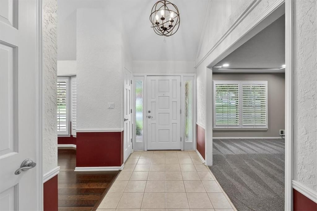8995 Rosewood Drive — photo 4