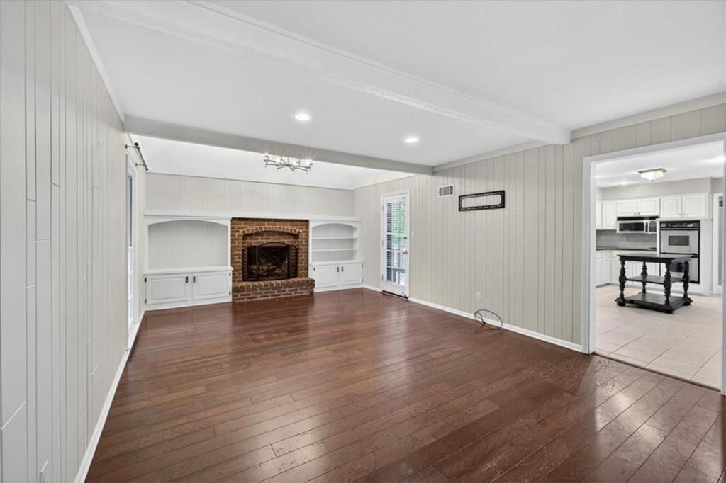 8995 Rosewood Drive — photo 7