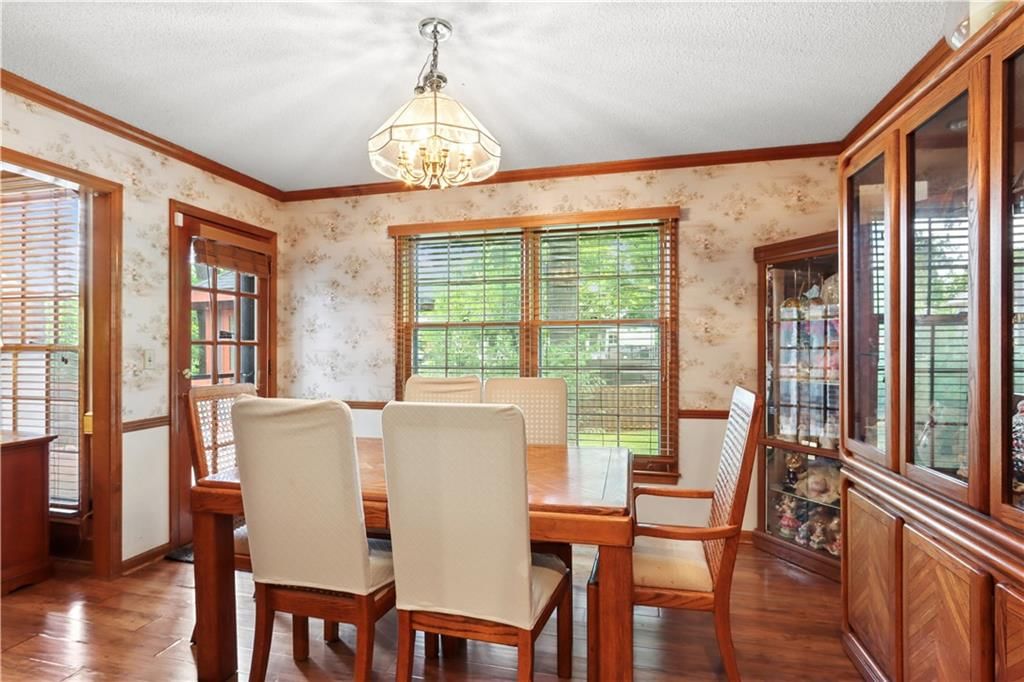 12428 Lamar Avenue — photo 10