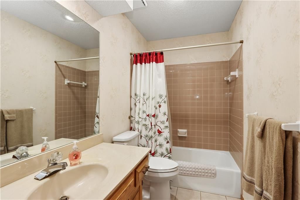 12428 Lamar Avenue — photo 14