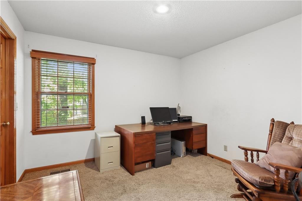 12428 Lamar Avenue — photo 15