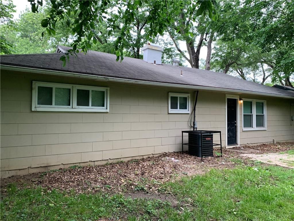 10821 BENNINGTON Avenue — photo 18