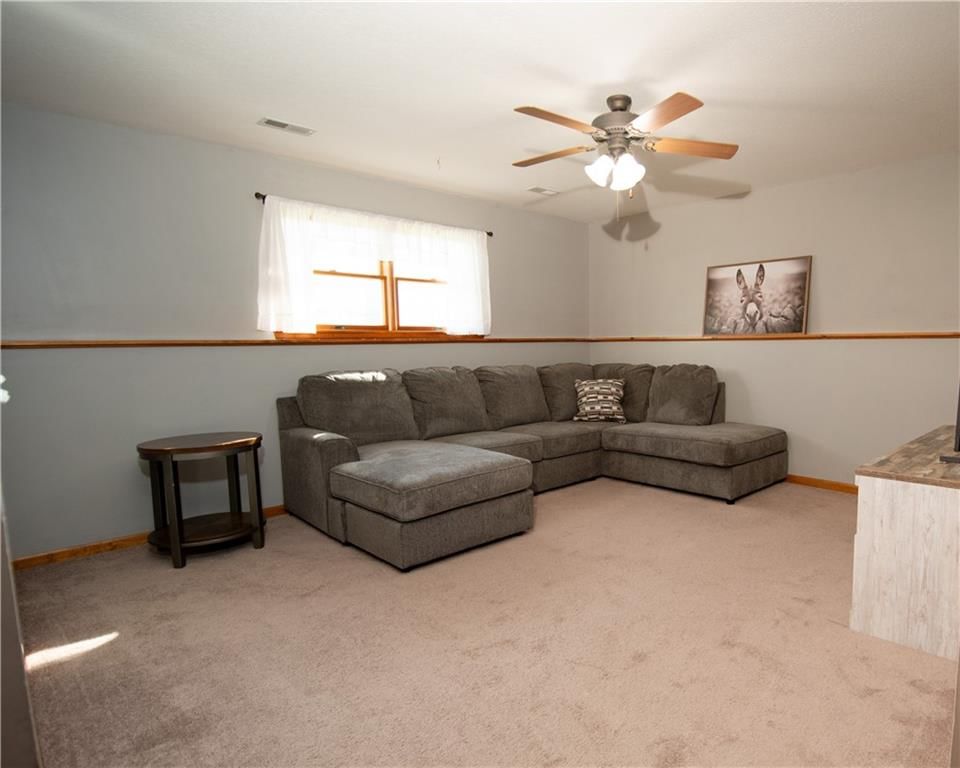2505 Thomas Terrace — photo 23