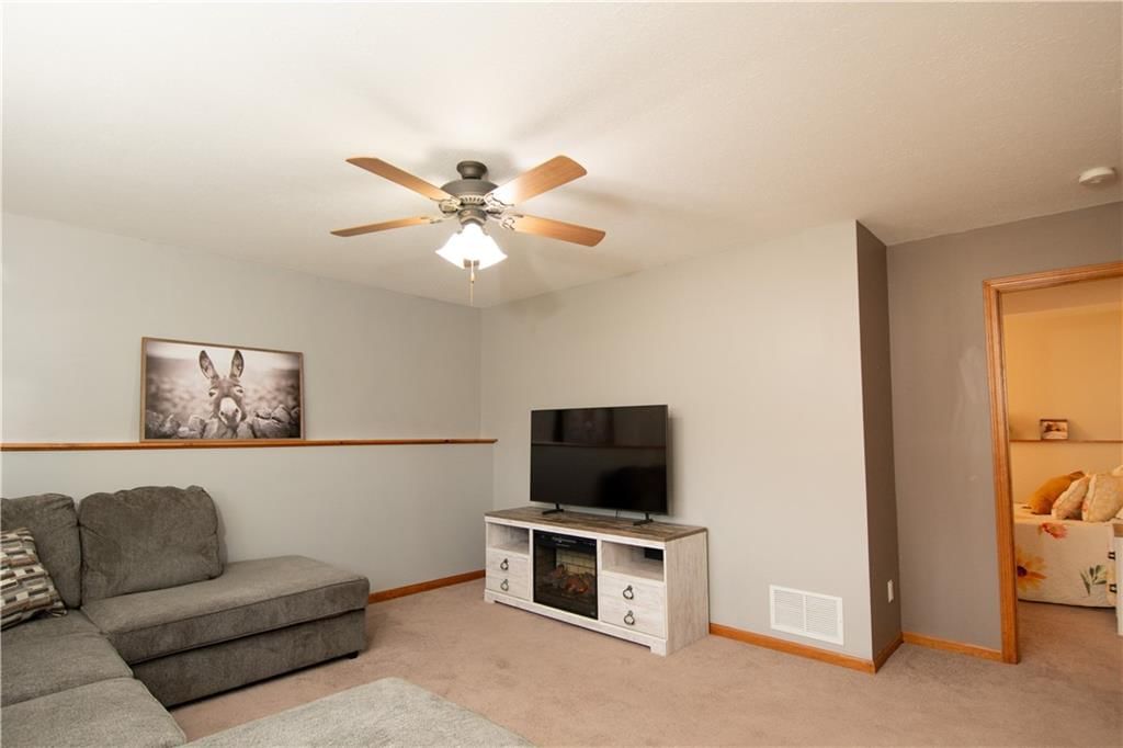 2505 Thomas Terrace — photo 25