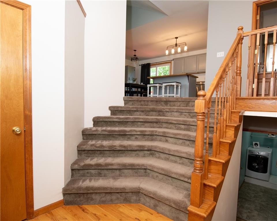 2505 Thomas Terrace — photo 30