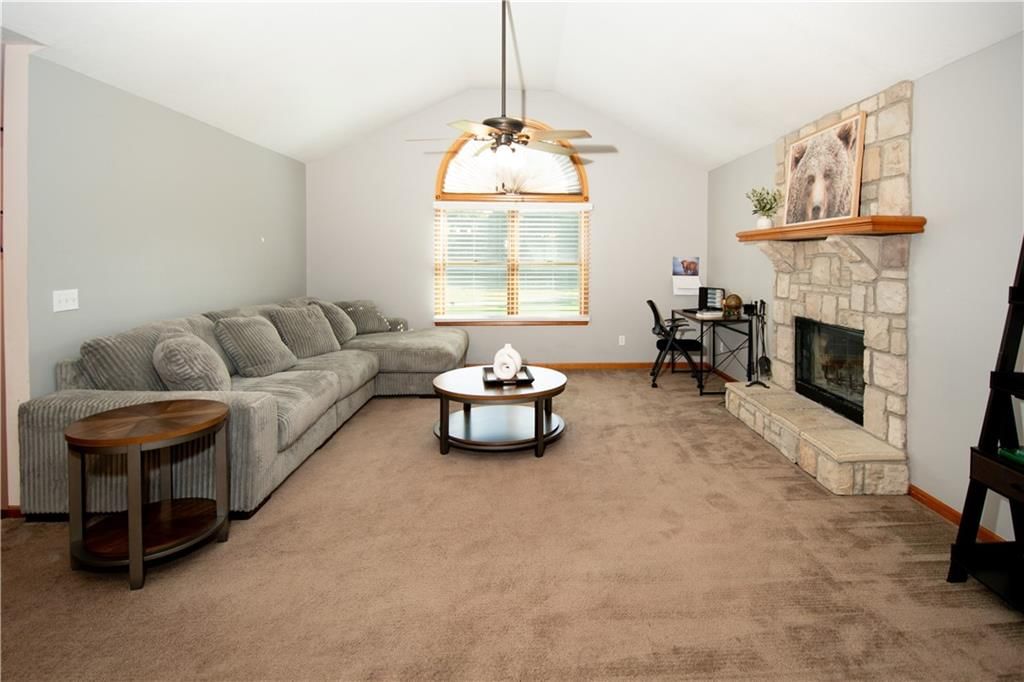 2505 Thomas Terrace — photo 35