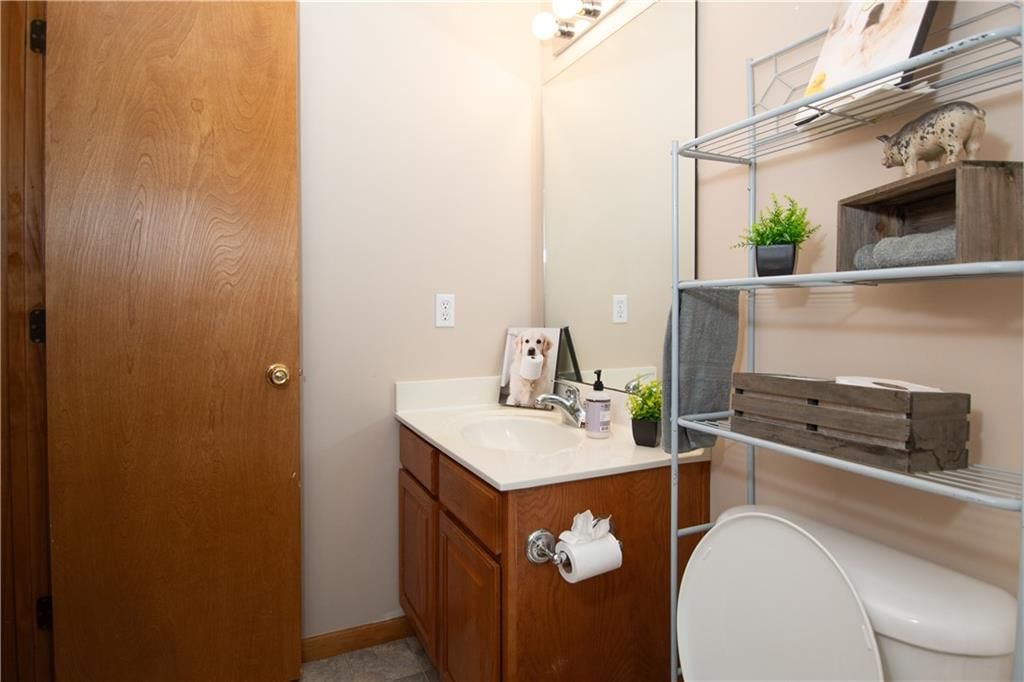 2505 Thomas Terrace — photo 54