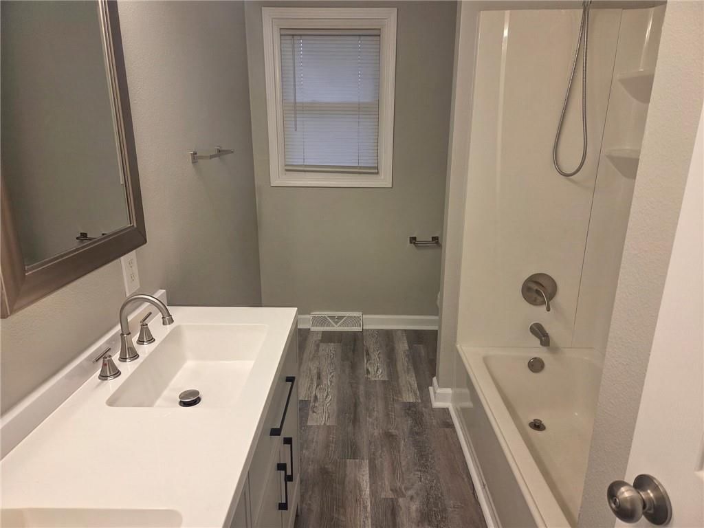 701 Lake Road — photo 11
