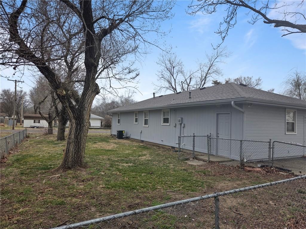701 Lake Road — photo 14