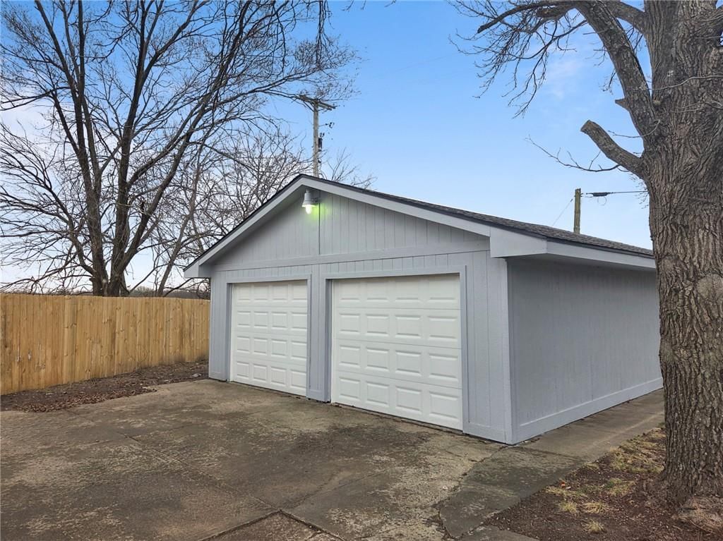 701 Lake Road — photo 15