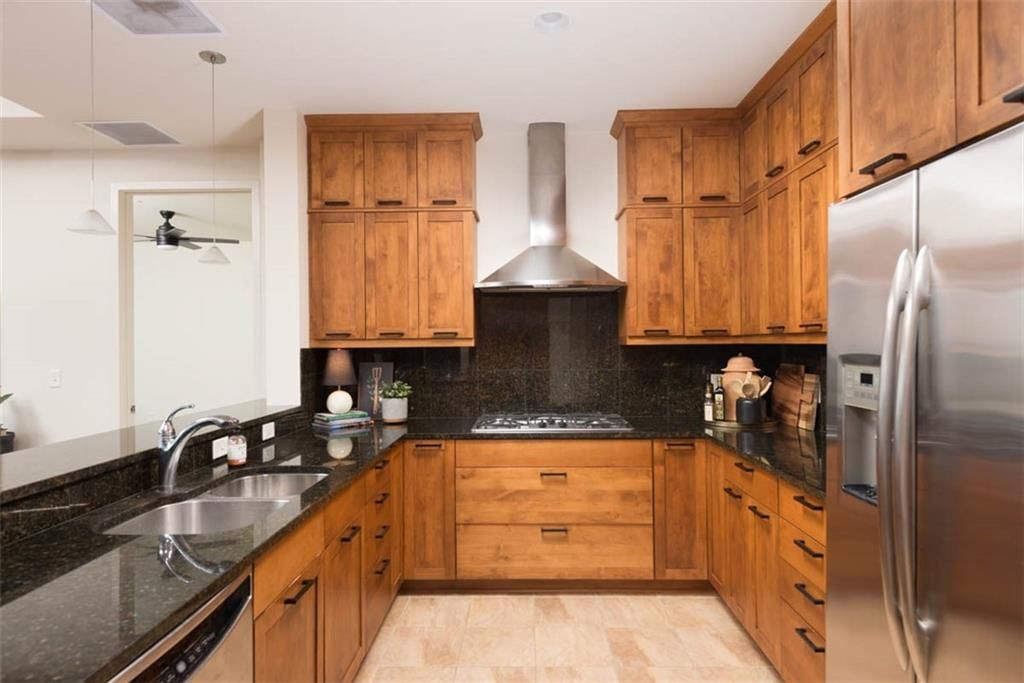 700 W 31st Street — photo 14